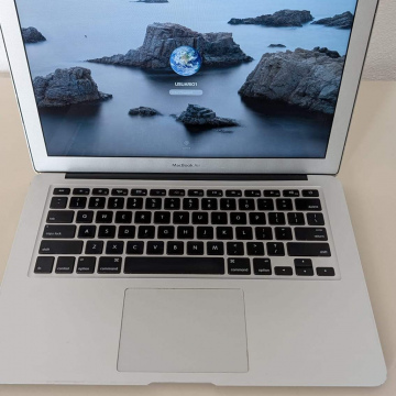 Laptop MacBook i5 A1466 